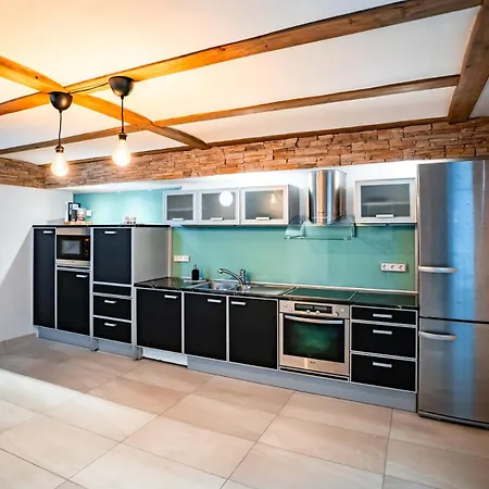 Holiday home Designhaus - Whirlpool - Terrasse - Garage - 10 Personen - Aufzug - Kueche - Familienfreundlich - Wifi - Netflix *