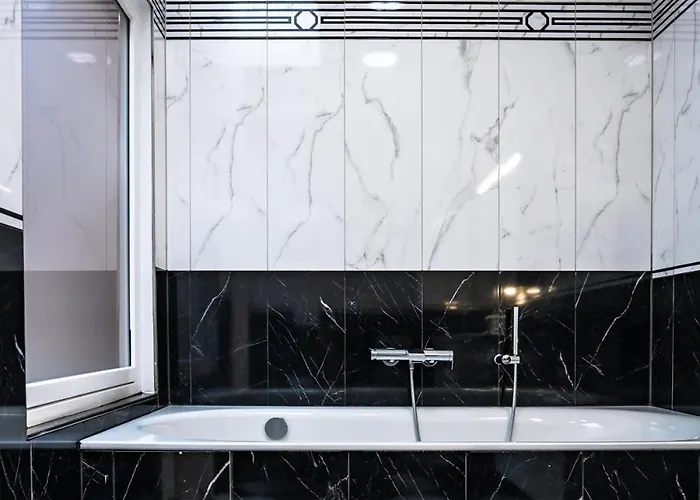 Designhaus - Whirlpool - Terrasse - Garage - 10 Personen - Aufzug - Kueche - Familienfreundlich - Wifi - Netflix 度假居 吕德斯海姆